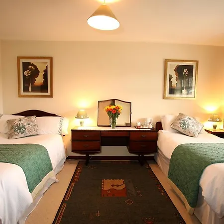 Doogarry House Bed & Breakfast 3*
