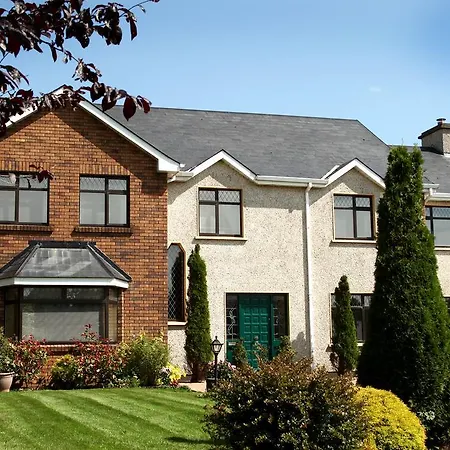 Doogarry House Bed & Breakfast 3*